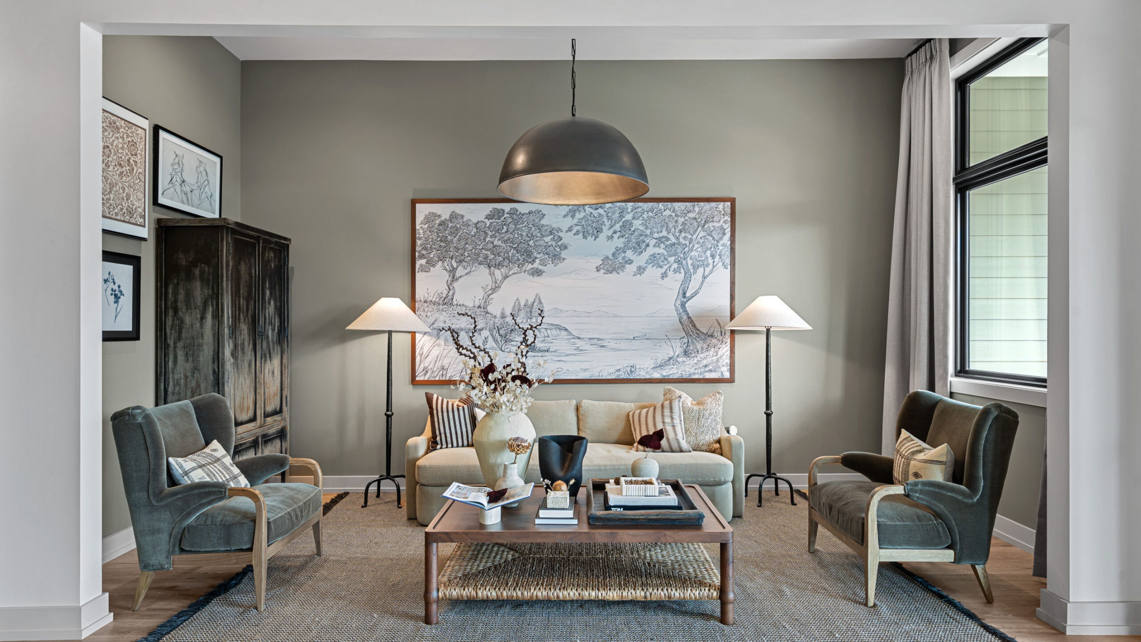 Hawthorne at Holbrook clubhouse with vaulted ceilings, resident kitchen, and dining area